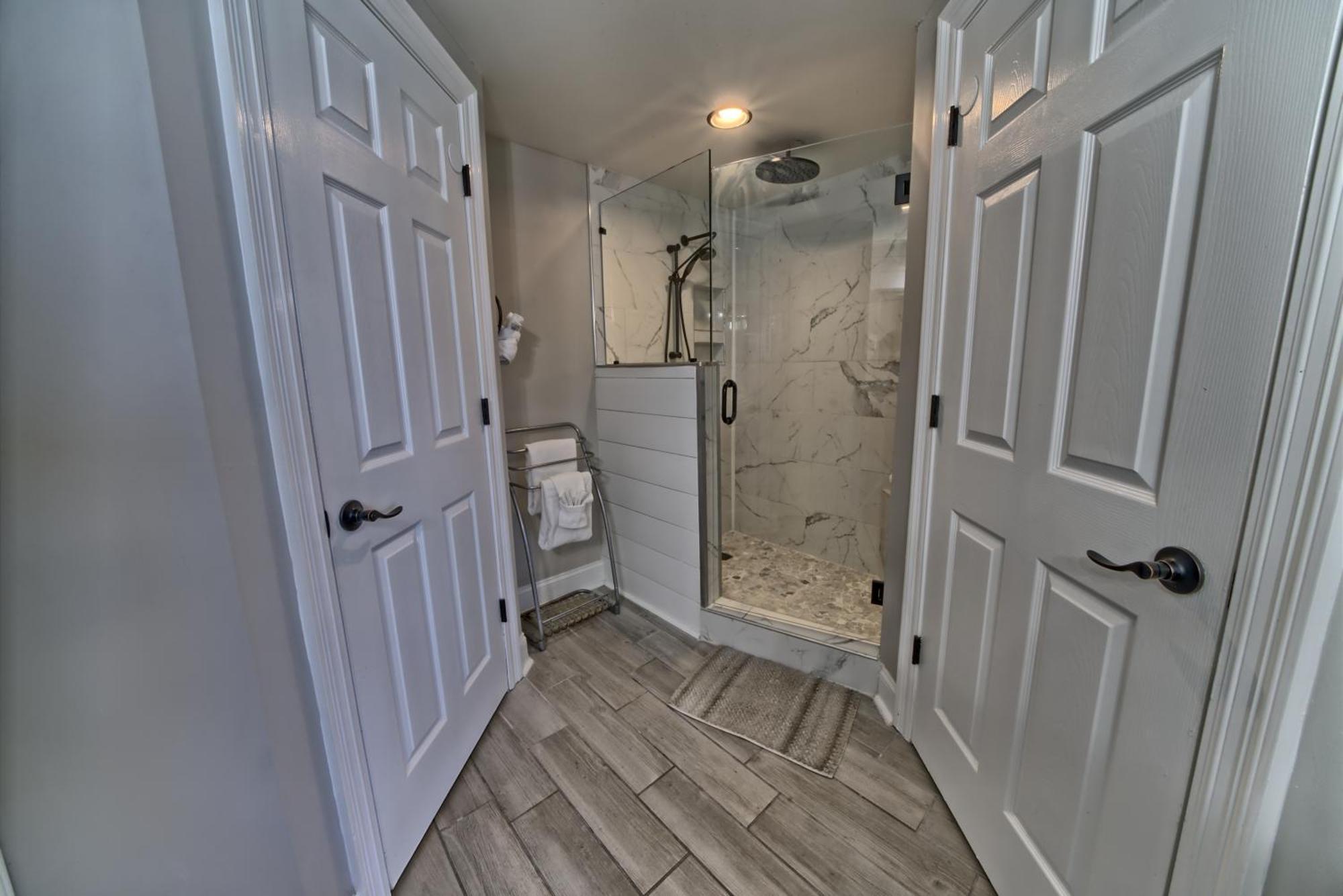 Apartment Modern Oceanfront Retreat, Spacious Balcony - 0207 Panama City Beach