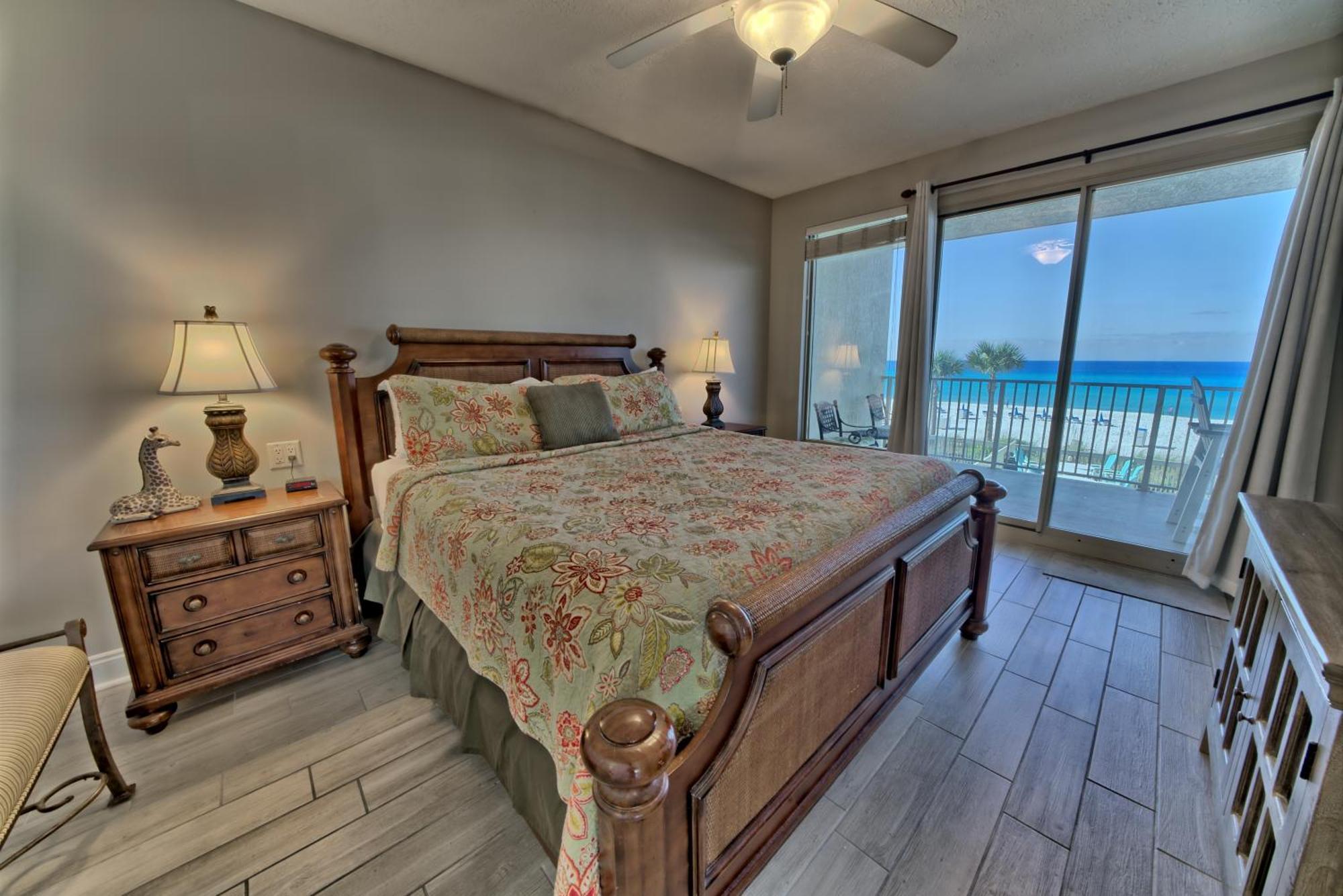 Modern Oceanfront Retreat, Spacious Balcony - 0207 Apartment *