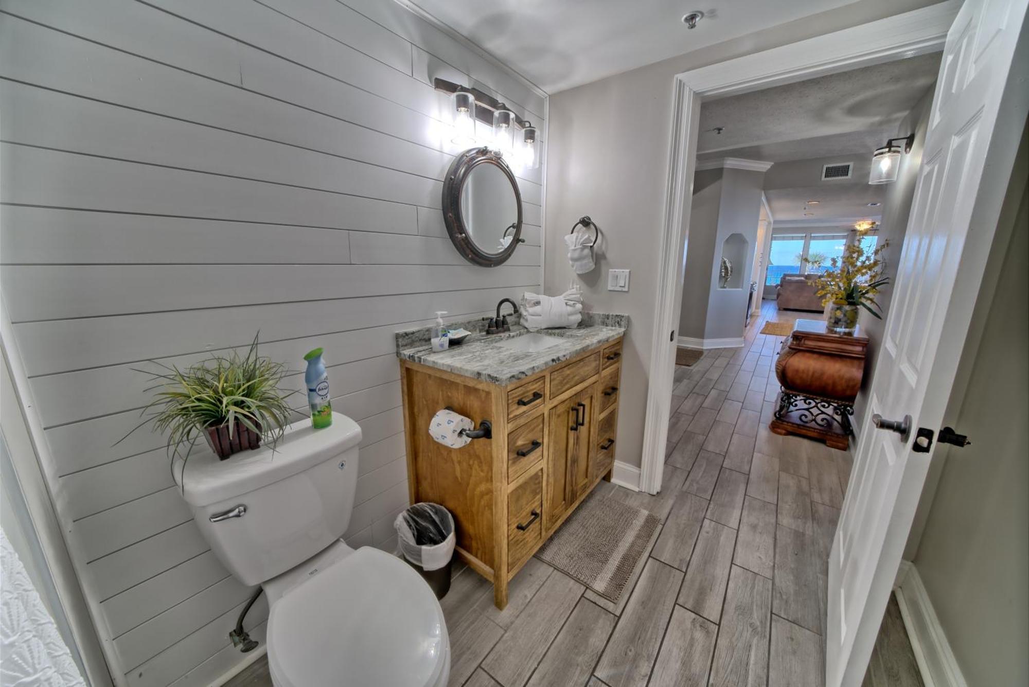 Modern Oceanfront Retreat, Spacious Balcony - 0207 Panama City Beach