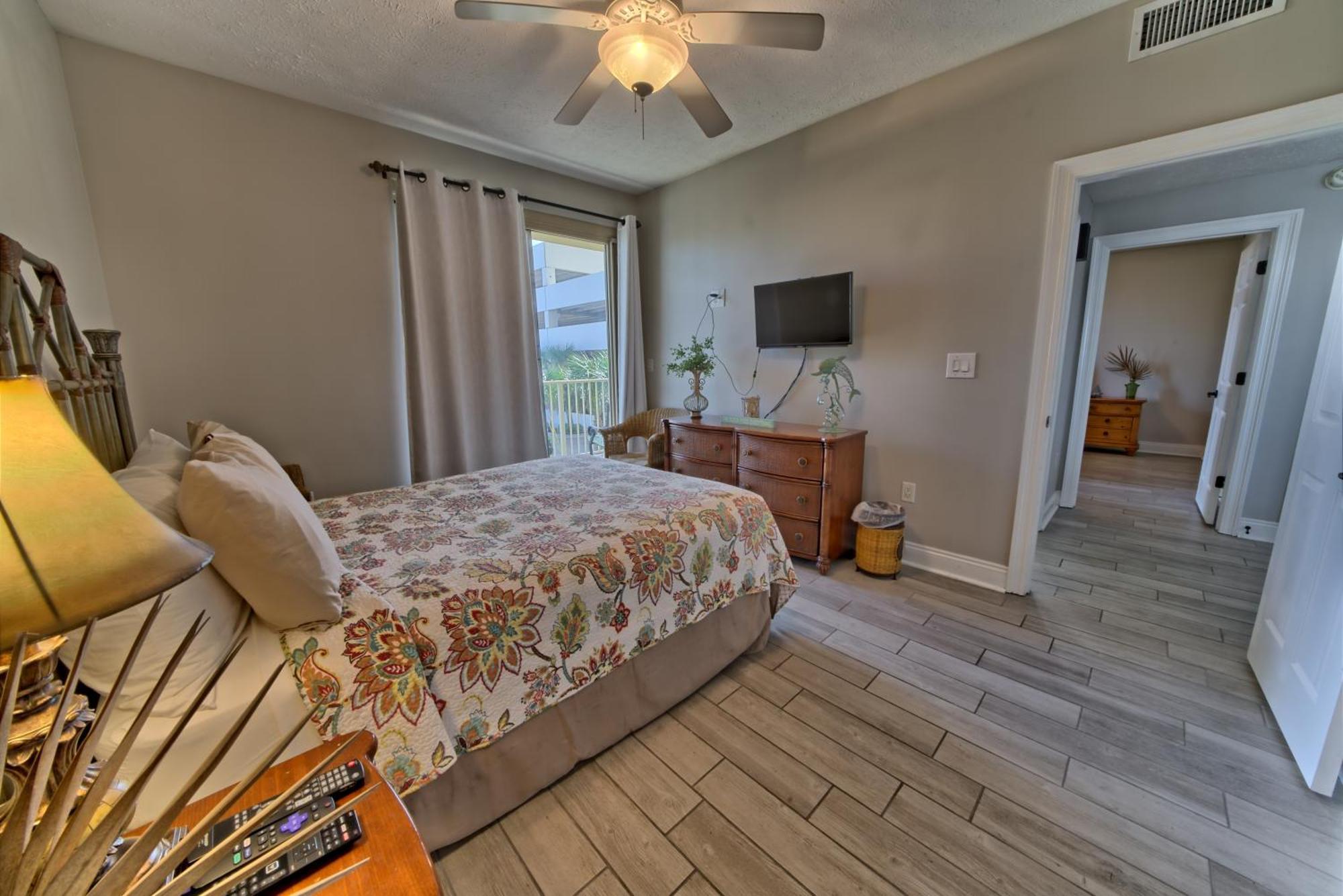 Modern Oceanfront Retreat, Spacious Balcony - 0207 Apartment *